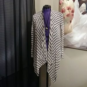 black and white striped Cardigan 2X 🖤